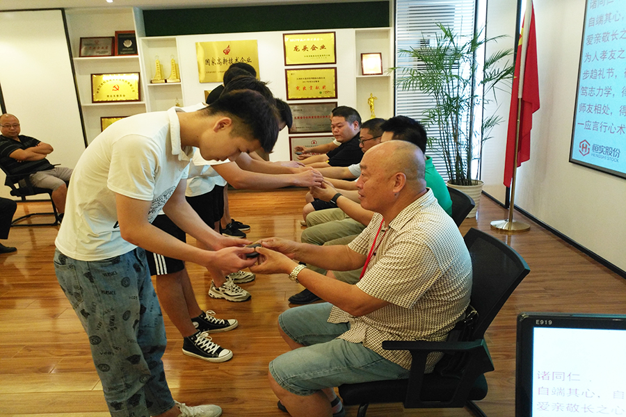 1566800218531371.jpg 1566800218531371.jpg